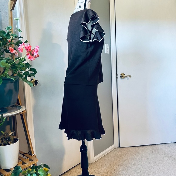 St John Chocolate brown Santana ruffle knit skirt set - Picture 3 of 8